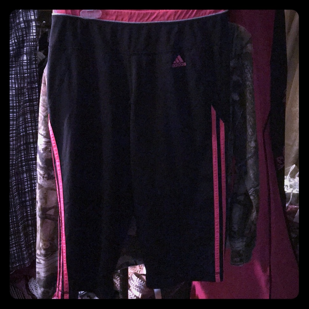 Sale 4 for $20 Adidas Capri exercise pants